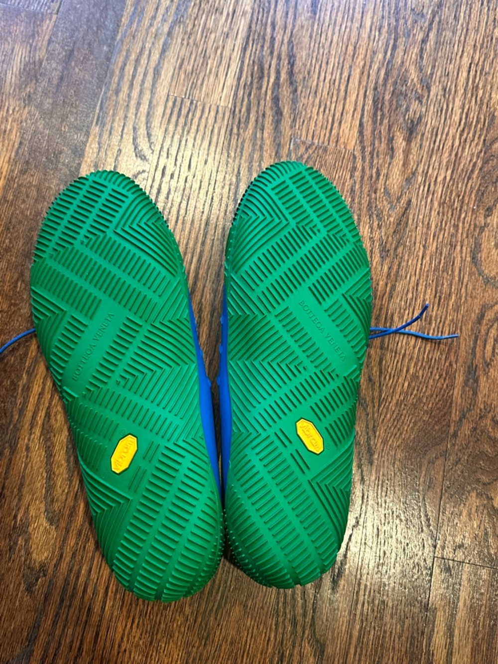 Bottega Veneta Rubber Green & Blue Lace-Up Water Shoes - Picture 6 of 9